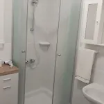 Studio Apartman & Rooms No1