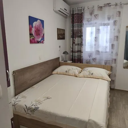 Apartman&rooms No1 * Zara