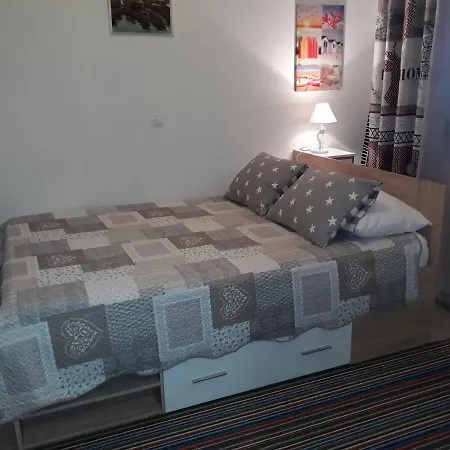 Apartment Studio Apartman & Rooms No1 *