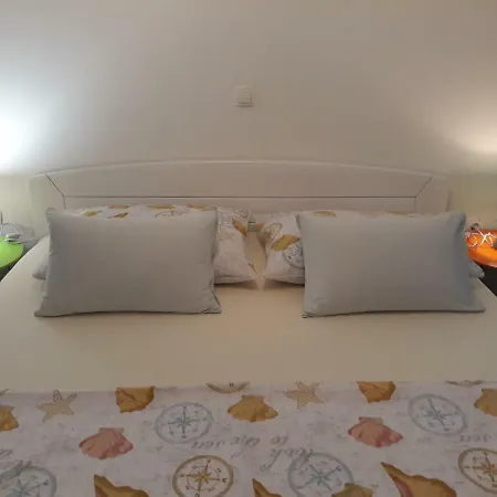 Studio Apartman & Rooms No1 Apartment *